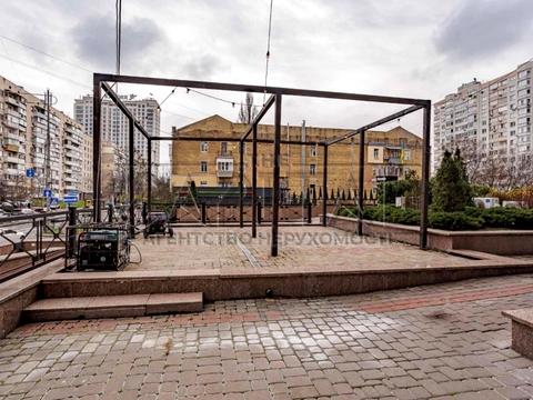 комерційна за адресою Жилянська вул., 59
