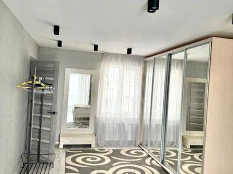 квартира за адресою В'ячеслава Чорновола вул., 16