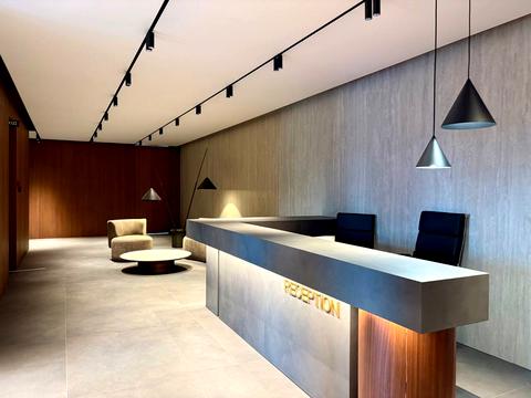 комерційна за адресою Виконкомівська вул., 15-А