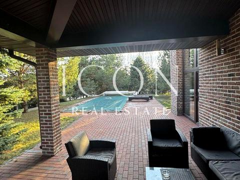 будинок за адресою Лісова вул.