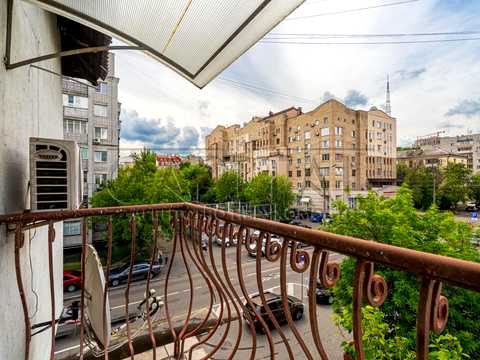 комерційна за адресою Оболонська вул., 25