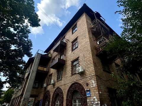 комерційна за адресою Оболонська вул., 25