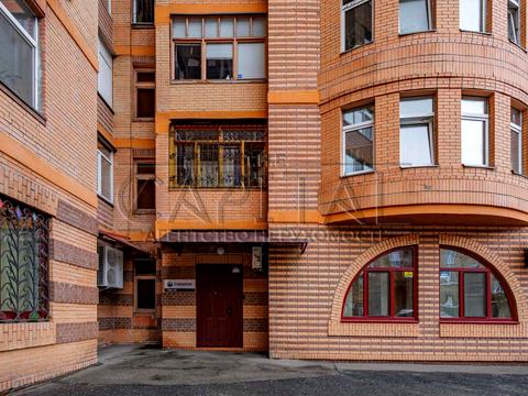 комерційна за адресою Герцена вул., 17-25