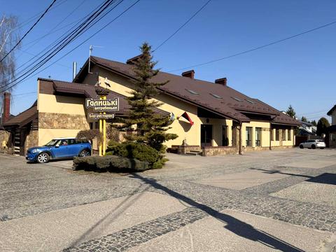 комерційна за адресою Романа Шухевича вул., 16