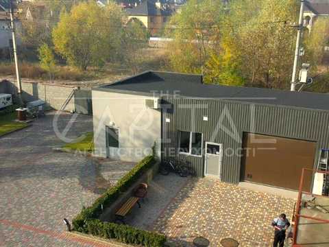 комерційна за адресою Київська, 1