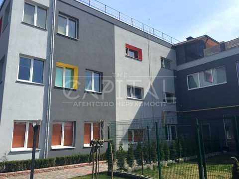 комерційна за адресою Київська, 1