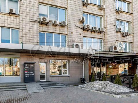 комерційна за адресою Лесі Українки бульв., 3