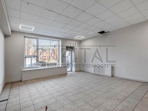 коммерческая по адресу Леси Украинки бульв., 3