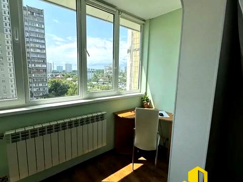 квартира за адресою Академіка Єфремова вул. (Командарма Уборевича), 25