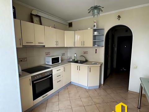 квартира за адресою Академіка Єфремова вул. (Командарма Уборевича), 25