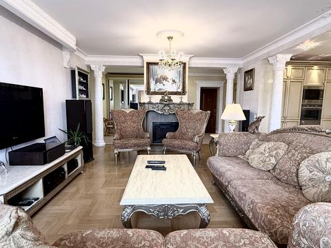 квартира за адресою Раїси Окіпної вул., 10