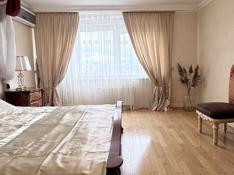 квартира за адресою Раїси Окіпної вул., 10