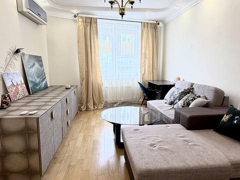 квартира за адресою Раїси Окіпної вул., 10