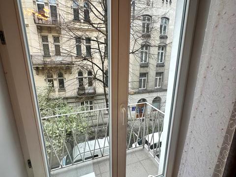 квартира за адресою Ярослава Стецька вул., 11
