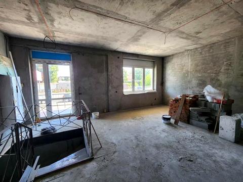 комерційна за адресою Набережна, 6