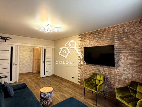 квартира за адресою Гірницький мікрорайон  (5-й мікрорайон), 7