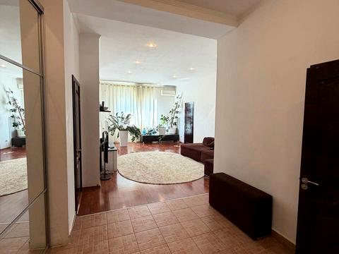 квартира по адресу Академическая ул. (Пионерская), 1