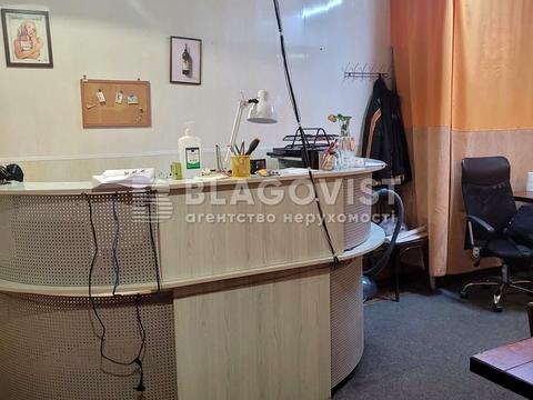 комерційна за адресою Андрія Мельника вул. (Генерала Тупікова), 3/1