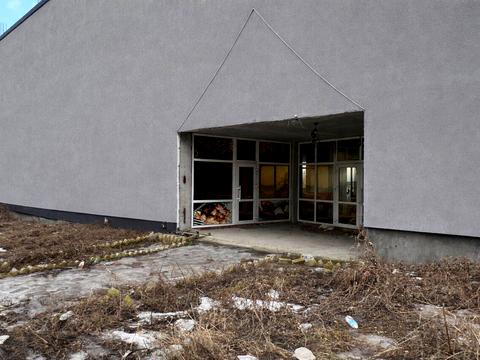 комерційна за адресою Науки просп., 15