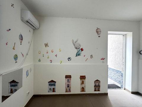 комерційна за адресою Андрія Сахарова вул., 10-Б