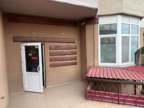 комерційна за адресою Градинська вул., 11