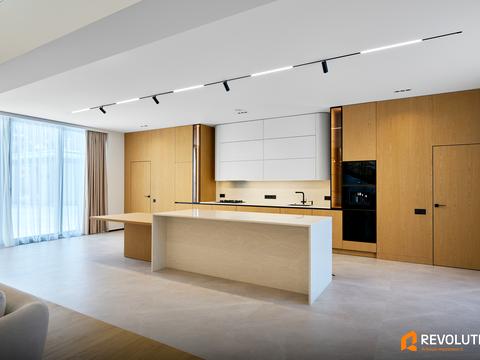 будинок за адресою Набережна вул.