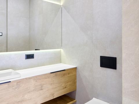 будинок за адресою Набережна вул.