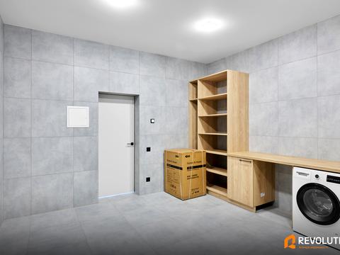 будинок за адресою Набережна вул.