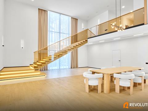 будинок за адресою Набережна вул.