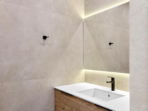 будинок за адресою Набережна вул.