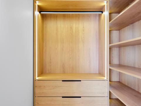 будинок за адресою Набережна вул.