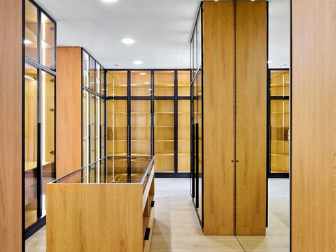 будинок за адресою Набережна вул.