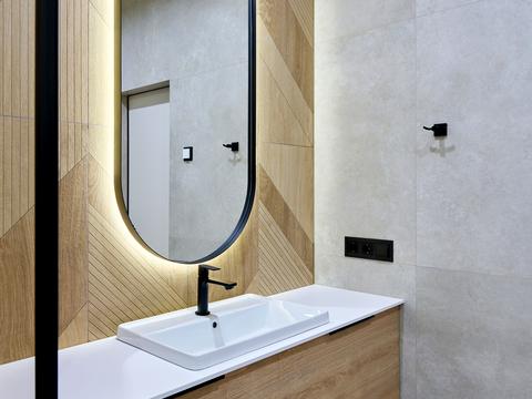 будинок за адресою Набережна вул.