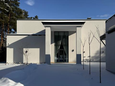 будинок за адресою Набережна вул.