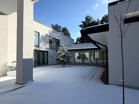 будинок за адресою Набережна вул.