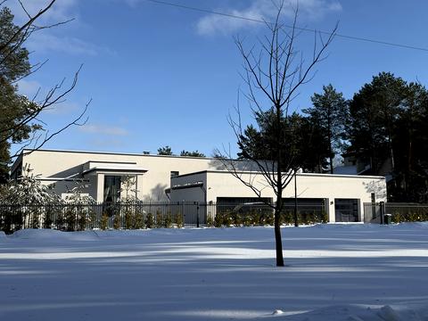 будинок за адресою Набережна вул.