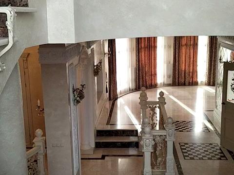 будинок за адресою с. Угринів, Калуське шосе, 2К