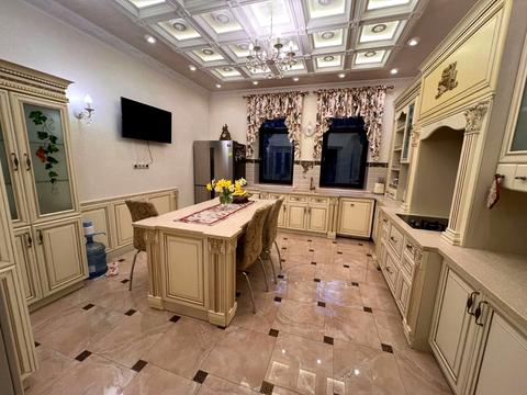 будинок за адресою с. Угринів, Калуське шосе, 2К