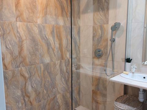 квартира за адресою Болсуновська вул. (Сергія Струтинського), 2