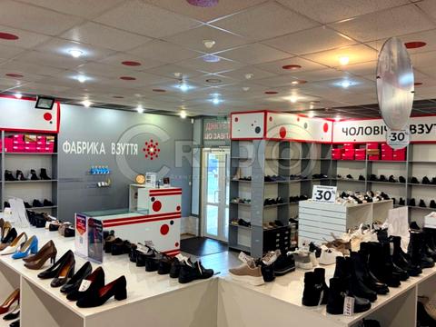 комерційна за адресою пр. Миру, 28