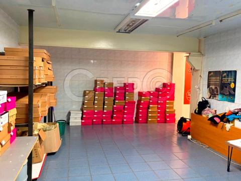 комерційна за адресою пр. Миру, 28