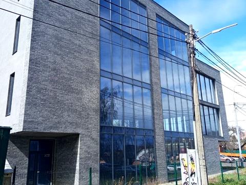 комерційна за адресою Крутогірна вул., 34