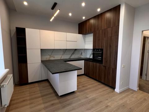квартира за адресою Зоопаркова вул., 8в