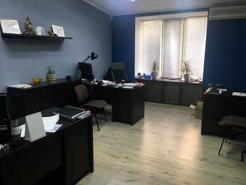 комерційна за адресою Городоцька вул., 174
