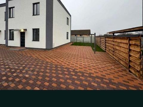 будинок за адресою Бориспільська