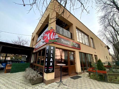 коммерческая по адресу Квітова, 21