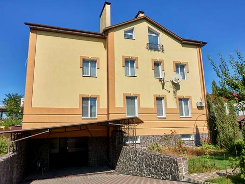 будинок за адресою Богатирська вул., 30б