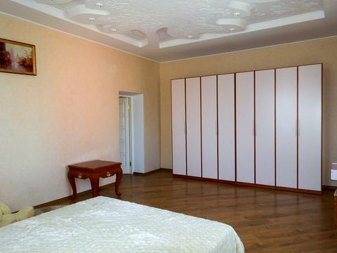 будинок за адресою Богатирська вул., 30б