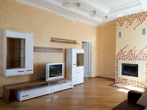 будинок за адресою Богатирська вул., 30б