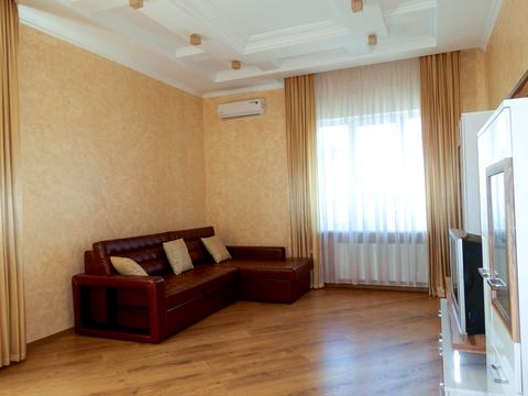 будинок за адресою Богатирська вул., 30б